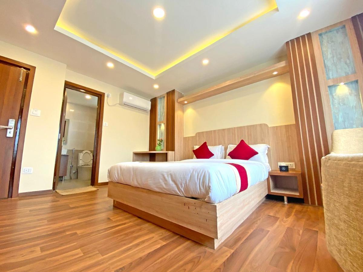 Hotel Nilakantha Pvt. Ltd Katmandú Exterior foto