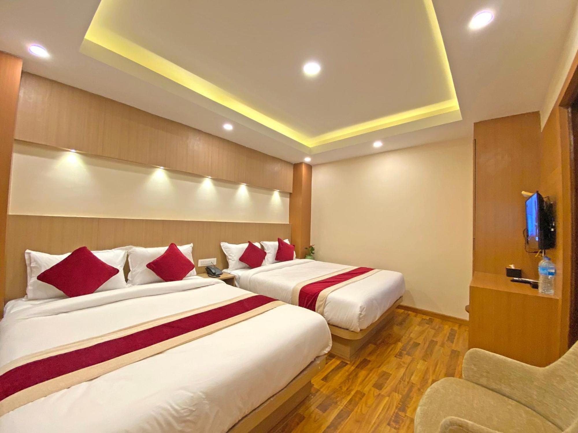 Hotel Nilakantha Pvt. Ltd Katmandú Exterior foto