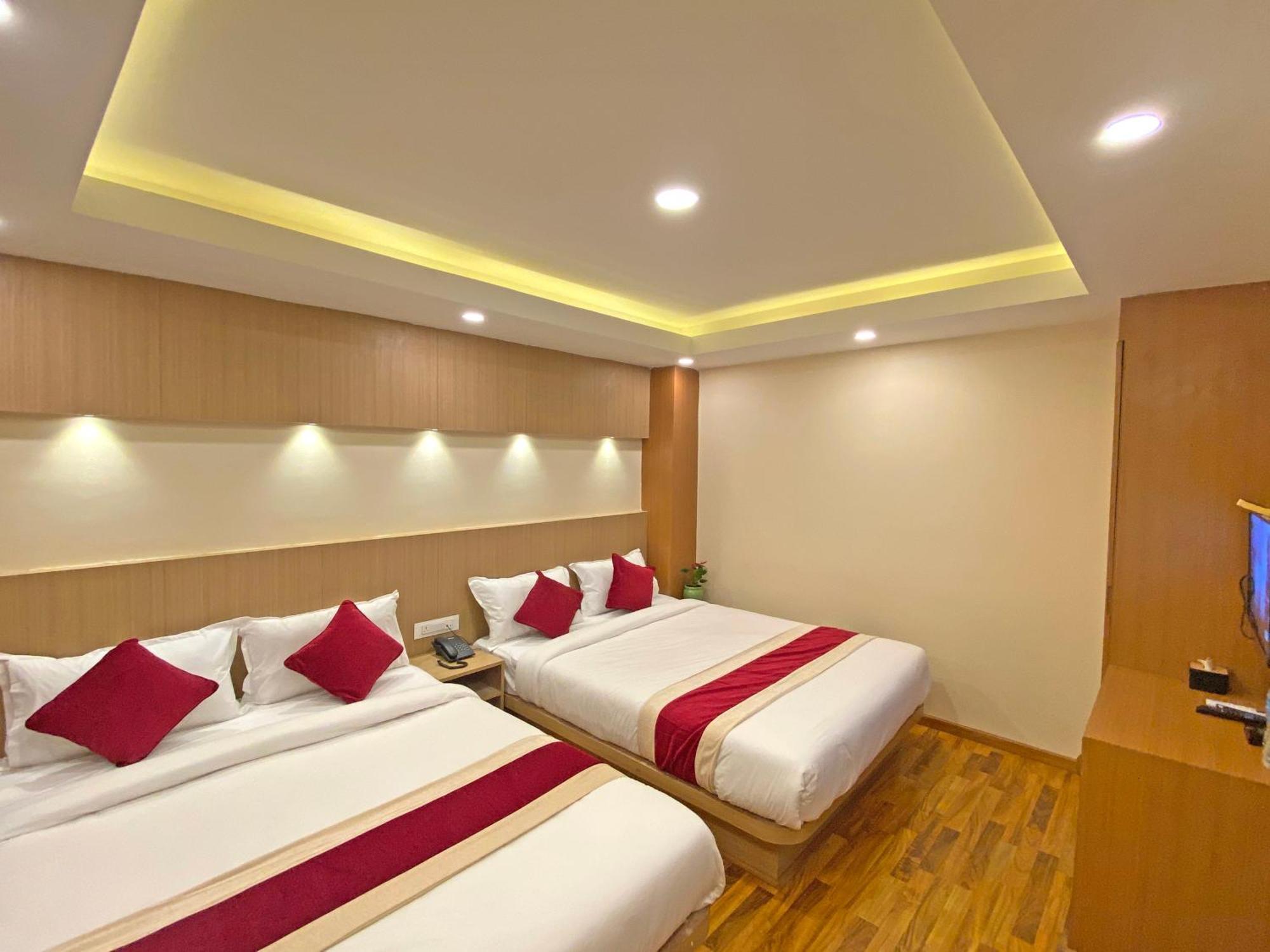 Hotel Nilakantha Pvt. Ltd Katmandú Exterior foto