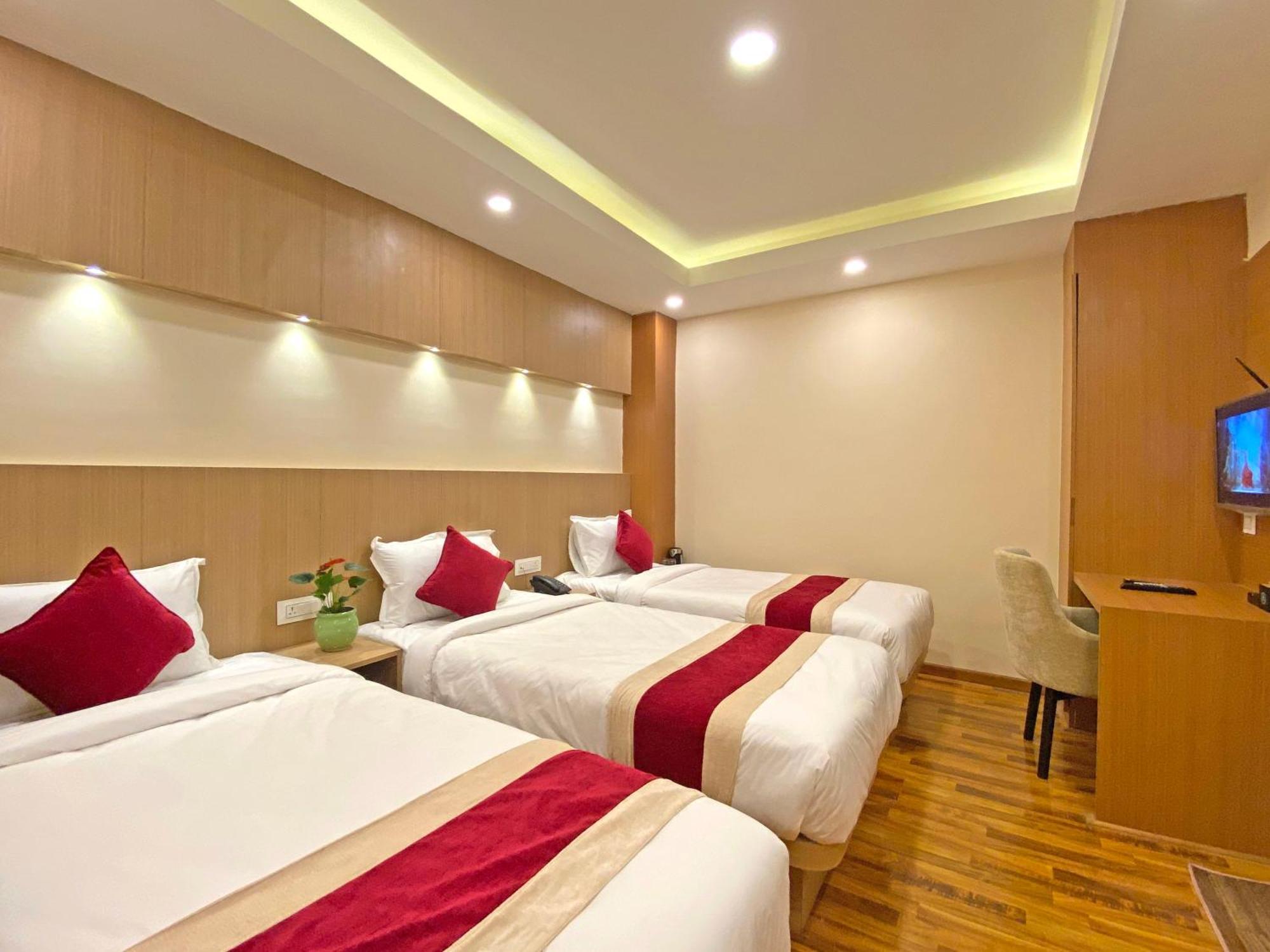 Hotel Nilakantha Pvt. Ltd Katmandú Exterior foto